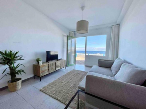 Weybeach1 -shared terrace,ocean view,sea frontline